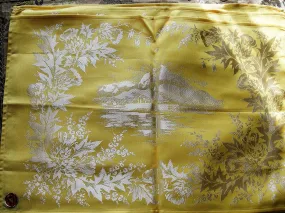 BEAUTIFUL Vintage PLACEMATS Set,Scottish Thistles,Famous Places,Yellow Damask Linen,Vintage Tea Time,Dinner Linens,Collectible T