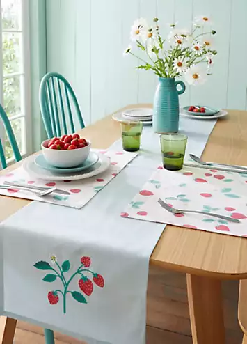 Catherine Lansfield Strawberry Garden Set of 4 Placemats | Kaleidoscope