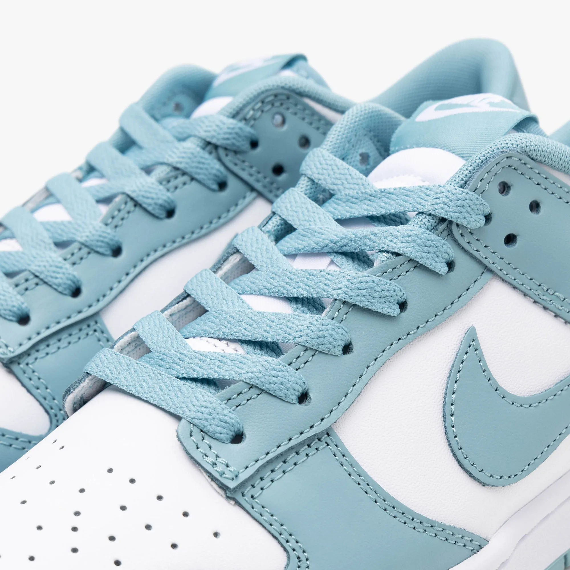 Nike Dunk Low Retro White / Denim Turquoise