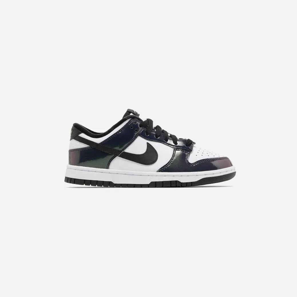 NIKE  NIKE DUNK LOW SE JUST DO IT IRIDESCENT (WOMEN'S)