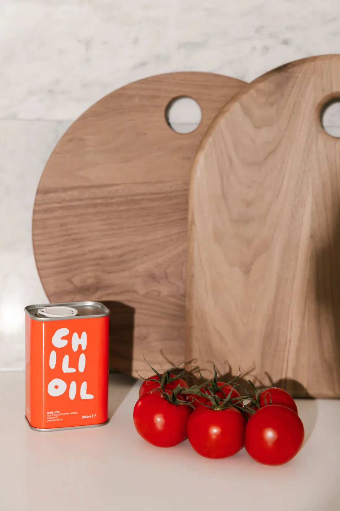 Round Cutting Board (Walnut)