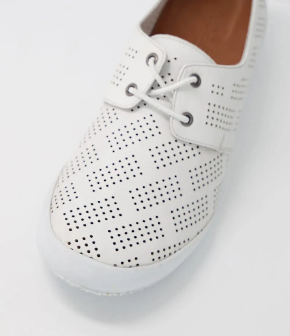 SUPERSOFT Remissent White Leather Sneakers